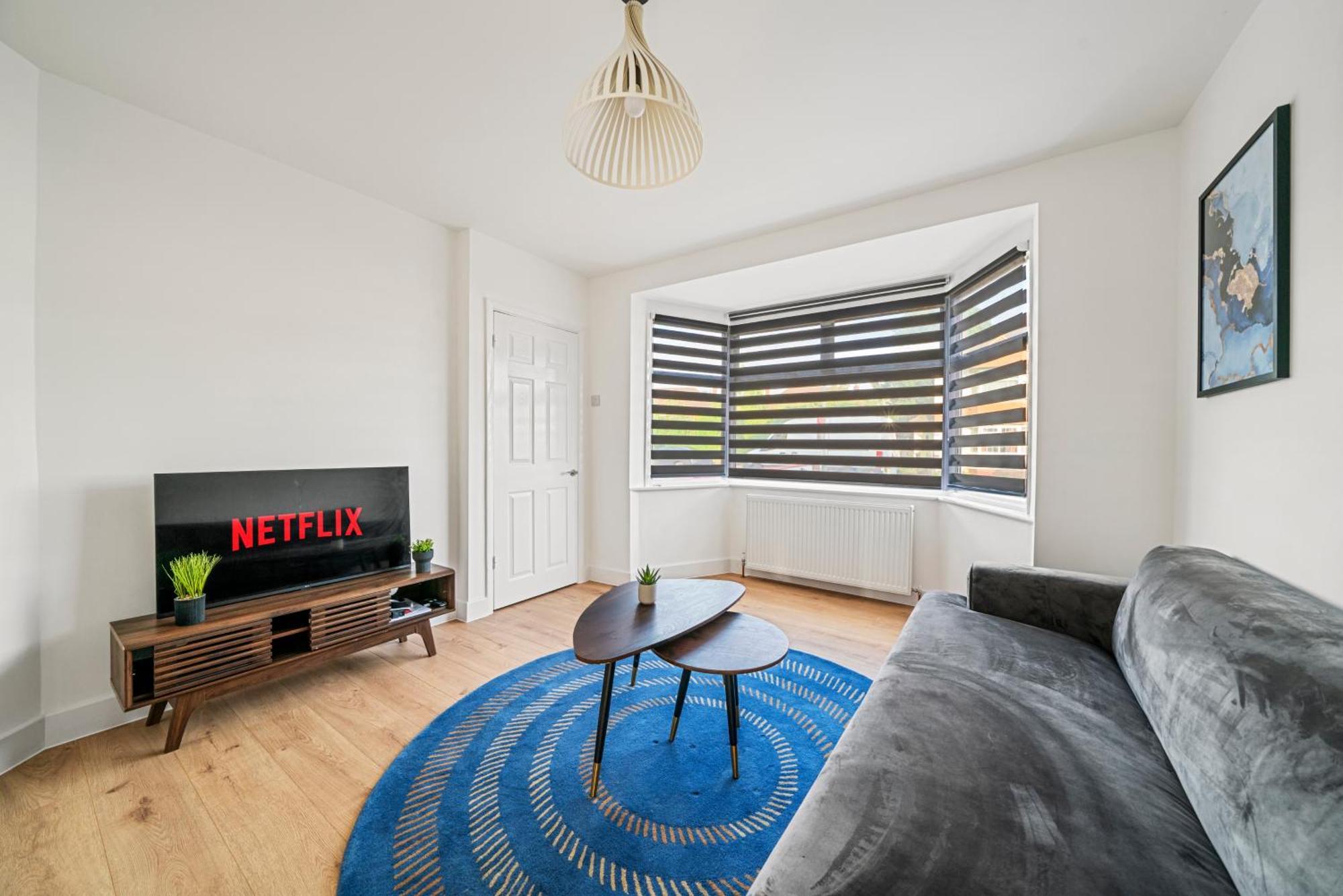 2 Bed Luxury Parking And Garden - Close To Heathrow Appartamento *